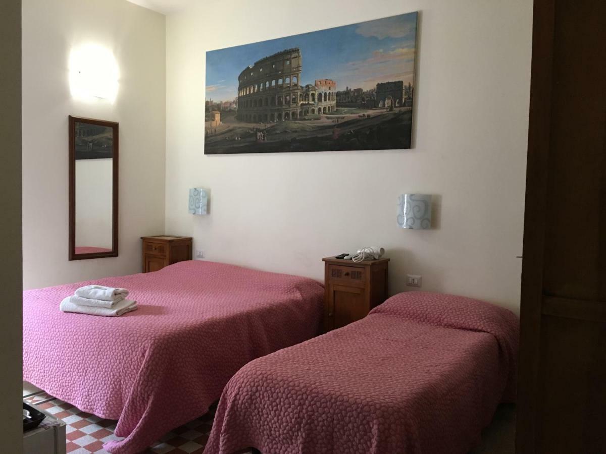 Casa Rosy Hotel Rome Exterior photo